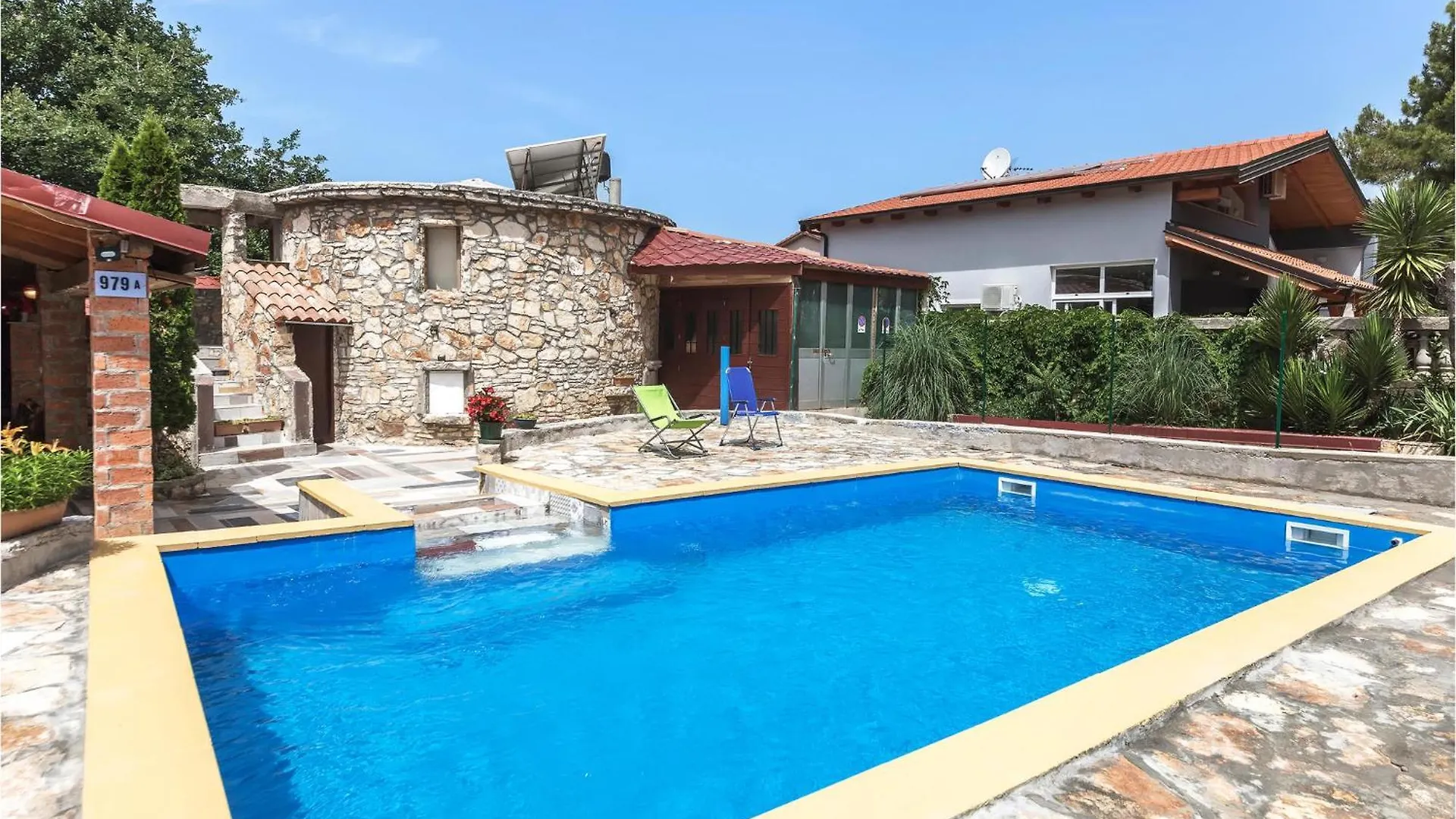 Lovely Home In Peroj With Wifi 0*,